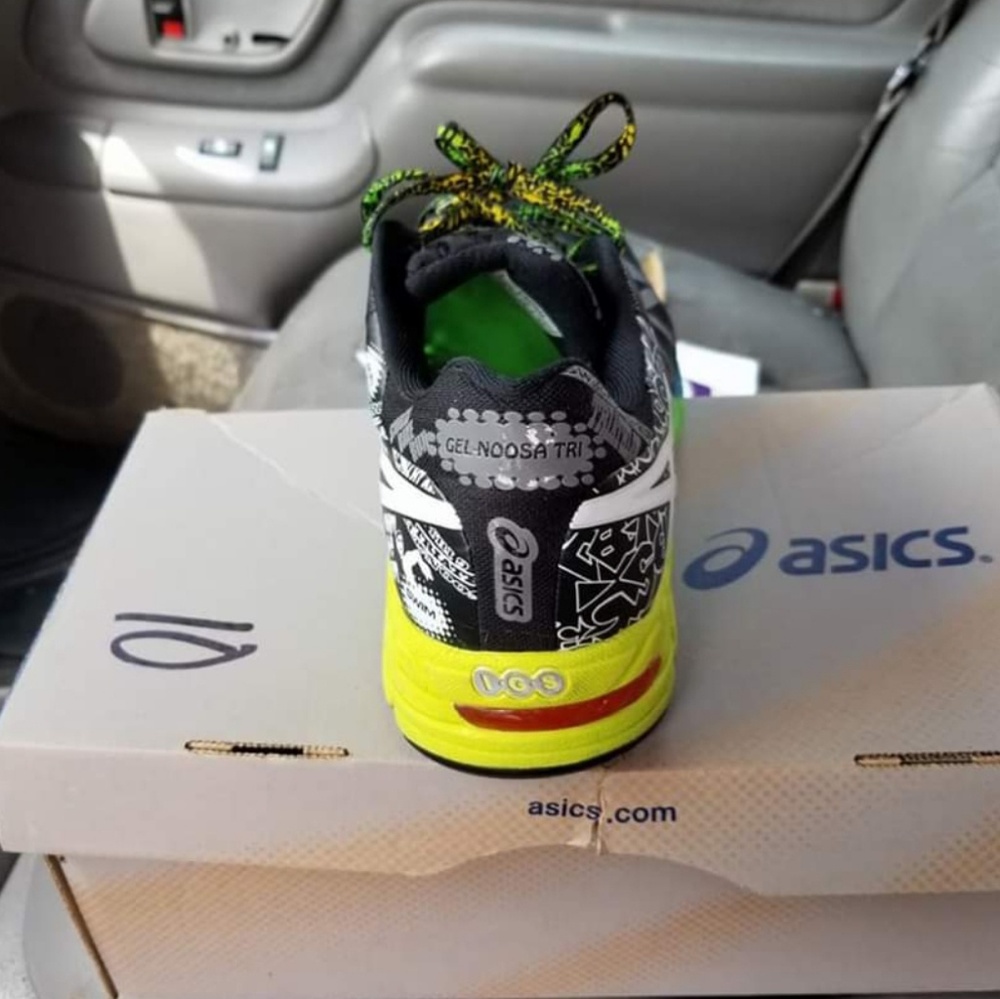 Asics - Picture 2 of 4